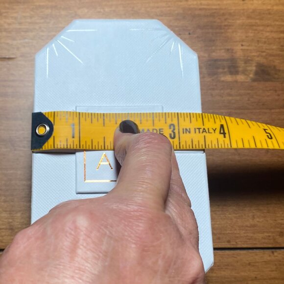 Kayali Vanilla 28 empty 3.4 fl. oz box - Picture 6 of 10